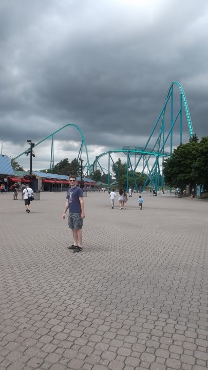 Canada's Wonderland Entrance Leviathan