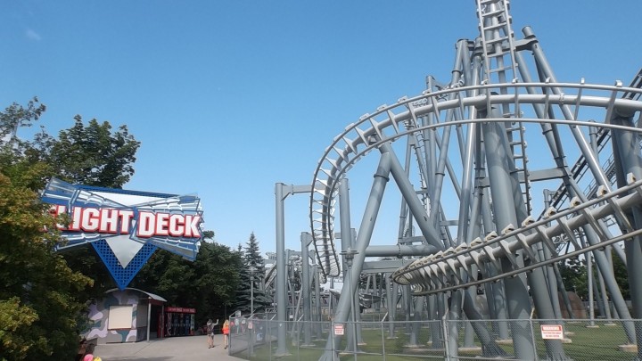 Canada's Wonderland Flight Deck